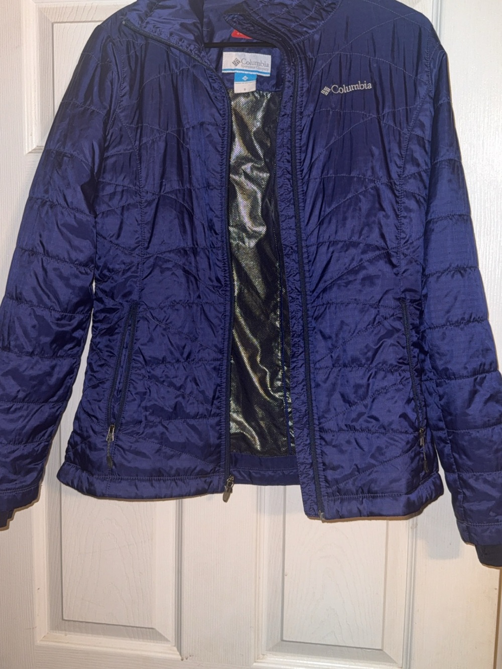 Columbia women’s ' Navy Lightweight Insulated Jacket